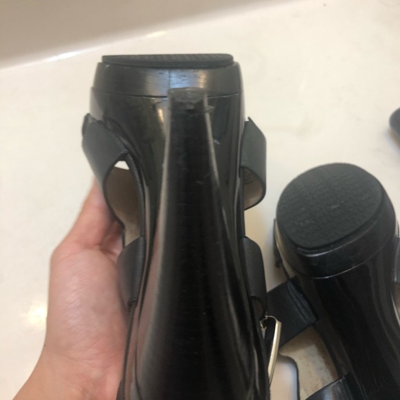 Michael Kors Carla Leather Platform Heel Sandals - Picture 4 of 8